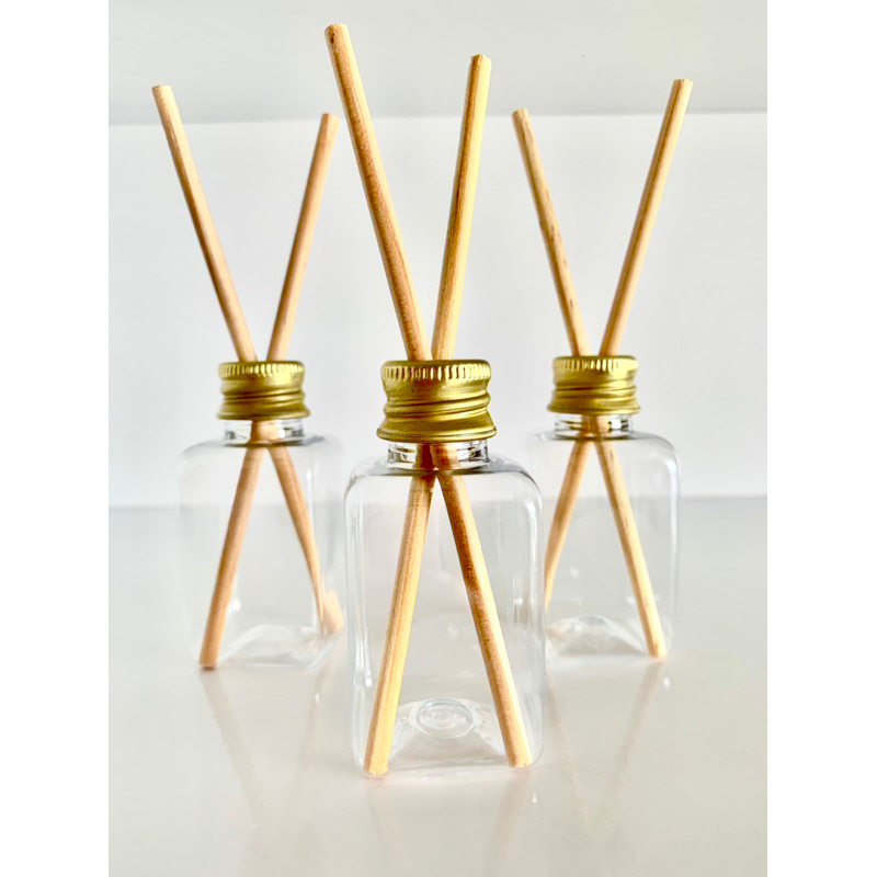 50 Frascos Pet 42ml Quadradinhos com tampa de metal e varetas