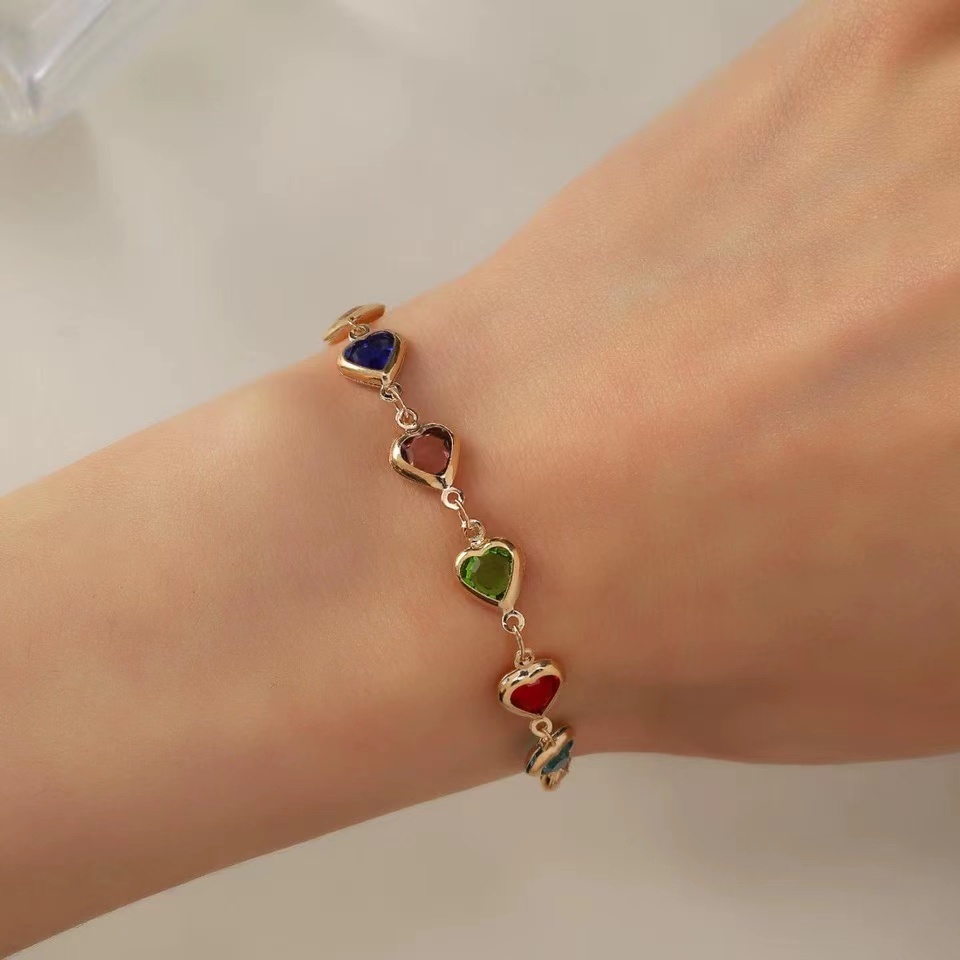 Pulseira coração colorido folheado Validade 3 meses