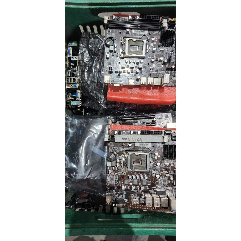 PLACA MÃE LGA 1155 H61 DEFEITO