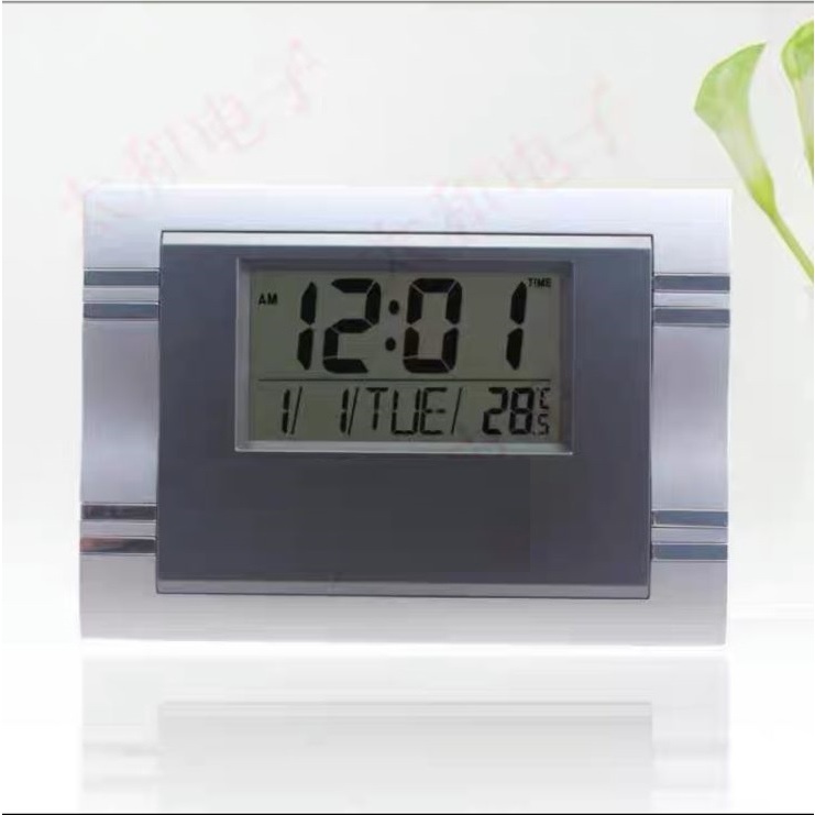 Relógio 19,5x14 Digital Pilha De Plástico Com Visor De Cristal Com Suporte Para Mesa Prático E Útil