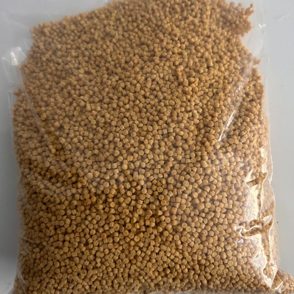 Ração Extrusada 1 kg  Premium p/ CALOPSITA - AGAPONE - Psitas - TRINCA FERRO (PASSAROS DE MEDIO PORTE EM GERAL) PROMOÇÃO