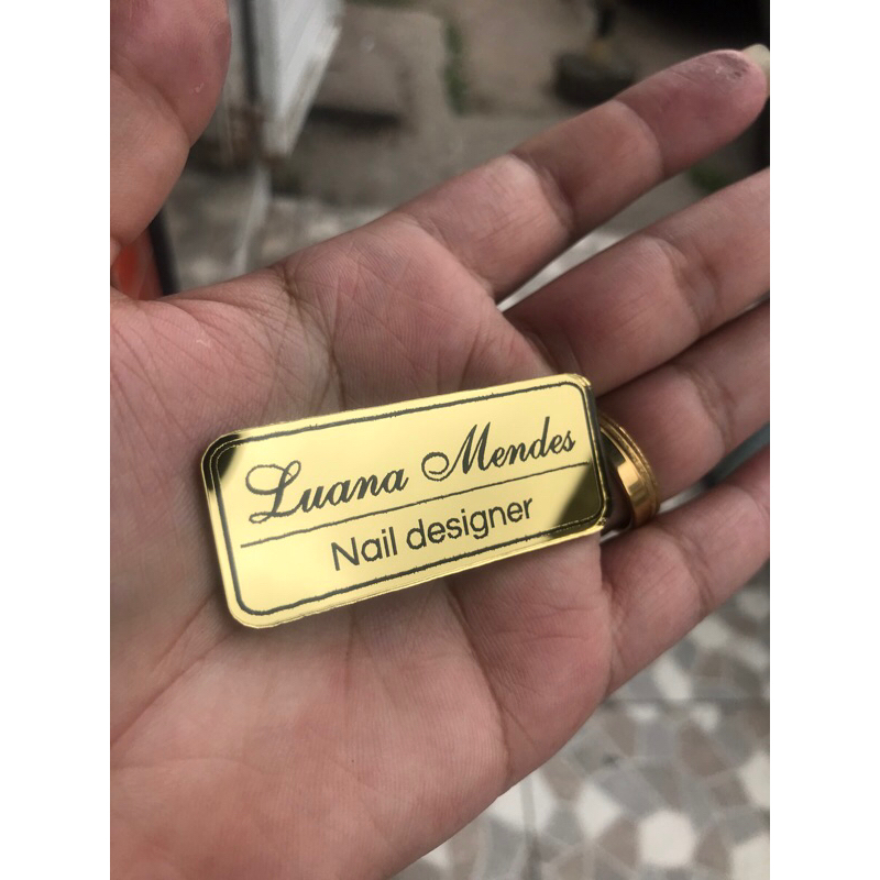 Broche alfinete POP acrílico dourado Personalizado com nome + Profissão CD B1