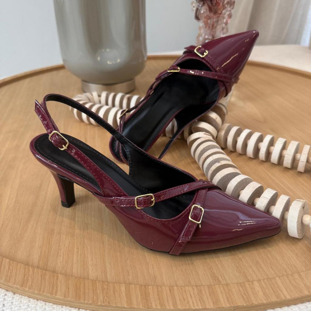Sapato Feminino Scarpin Social Slingback Bico Fino Salto Fino Baixo Fivelas Napa Leve Confortável Show Show Calçados