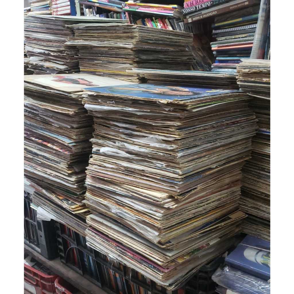 kit 4 Discos Com Capa Só R$19 Reais LP's Com Capa para Decoração de Festas e Artesanato Vinil Pode Conter Riscos