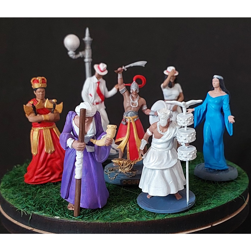 Miniaturas Orixás em resina para terrários, maquetes. Valor unitário.