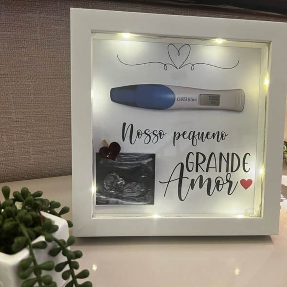 Quadro para eternização do teste de gravidez positivo - Quadro Led iluminado para anunciar a gravidez