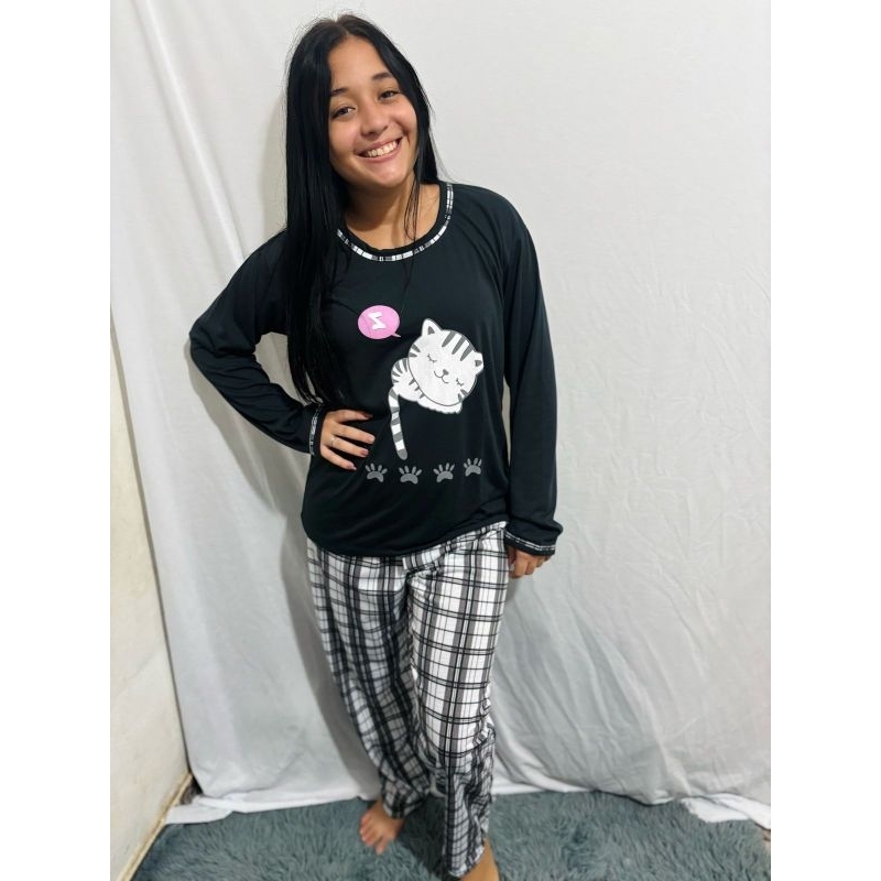 Pijama longo adulto HK estampa do gatinho preto