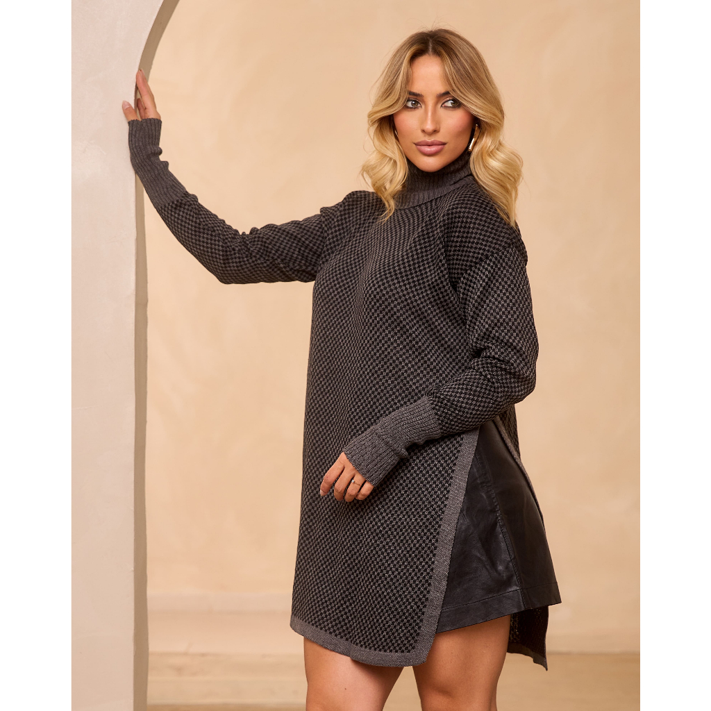 Poncho Xadrez Feminino de Tricot Gola Alta com Fenda Lateral Elegante  Tendência Inverno