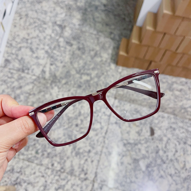 Armação de óculos para Grau Feminino Modelo Novo quadrado