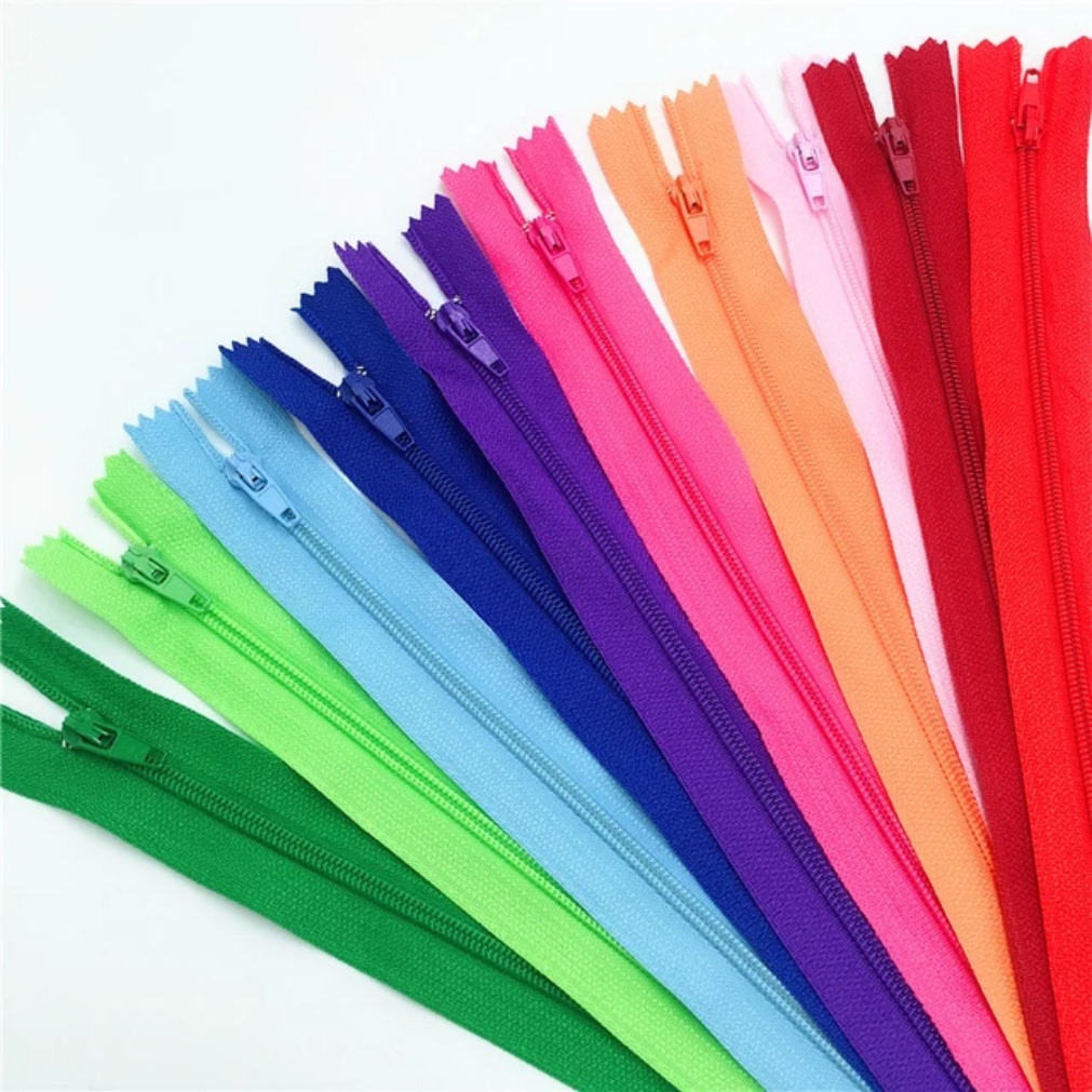 Zíper de Nylon Fixo Comum 15 ou 18 cm - Kit com 10 unidades
