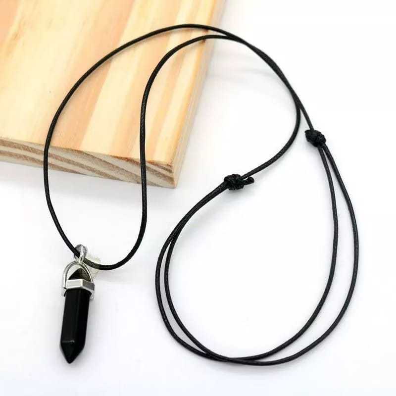 Colar Cordão Ajustável Preto Pedra Ônix Preta Pingente Ponta de Cristal Natural Proteção Significativo Unissex