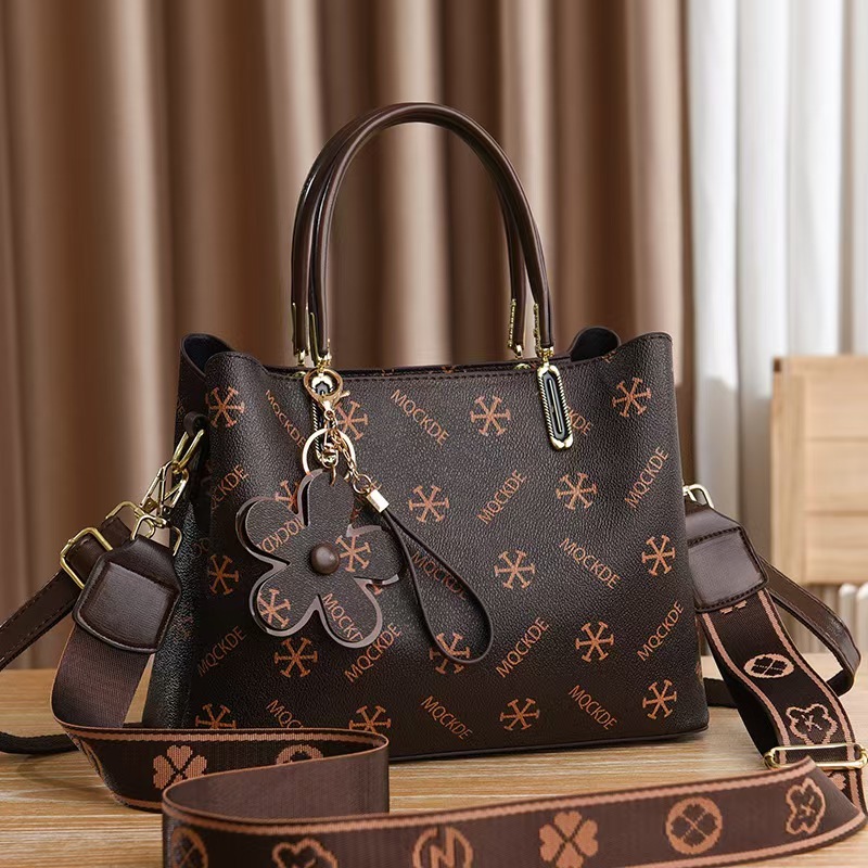 "Elegância e Praticidade: A Bolsa Ideal para Qualquer Ocasião NO-42/N-002-1