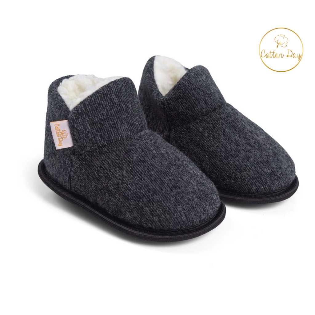 Pantufa Meninas e Meninos Sapatinho Botinha Infantil em Pele Quentinha Antiderrapante Bebê