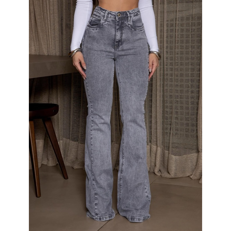 calça jeans flare grafite feminina super empina bumbum tendência