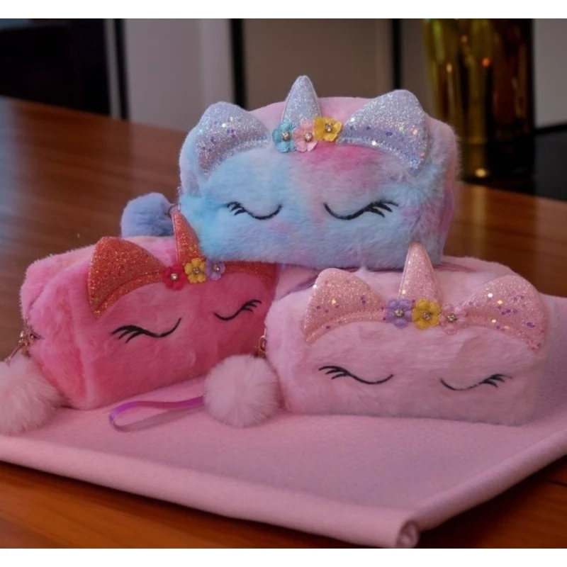Bolsa Estojo Cosmética Fofo Com Pompom/Necesser Pelúcia