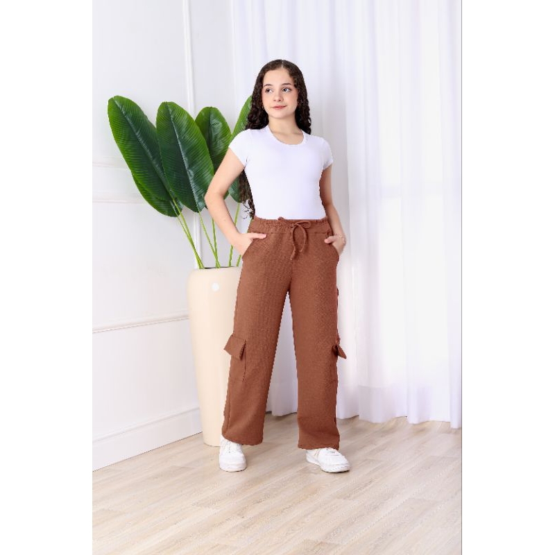 Calça Cargo Pantalona Infanto-Juvenil com Bolsos Laterais – Conforto e Estilo para o Dia a Dia blackfriday*