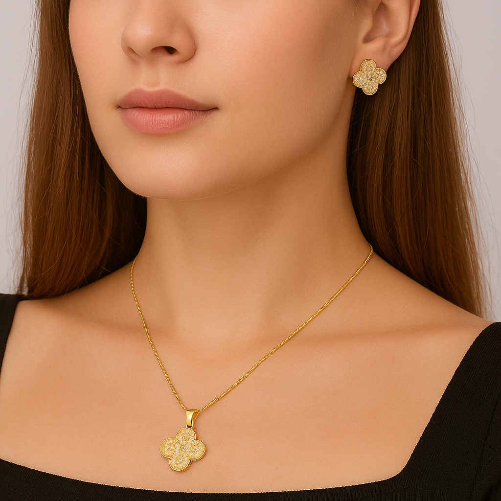 Colar e Brincos Folheados a Ouro com Zircônia, Conjunto Feminino Flor de Trevo, Joias Elegantes para Festa e Presente