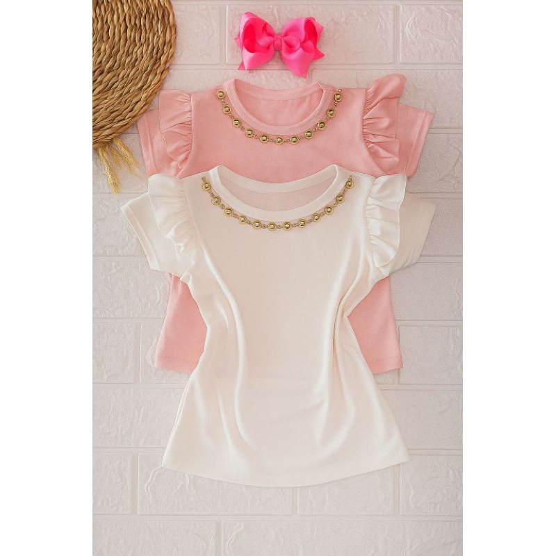 Duas blusas infantil com babadinho e aplicações na gola