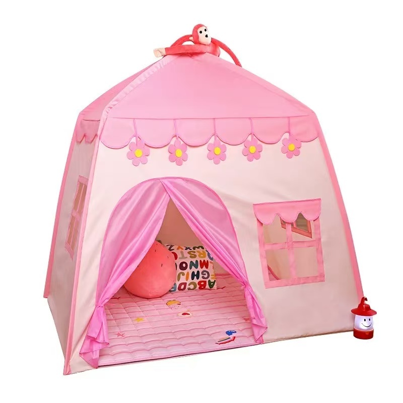 Casa de brinquedo infantil estilo princesa, dobrável e portátil, em formato de castelo encantado para meninas.
