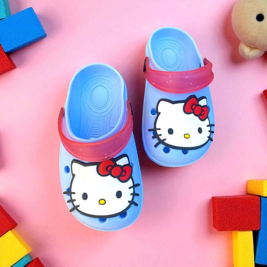 Babuche Infantil Gatinha Estilosa com design divertido, antiderrapante, super leve, resistente e muito confortável