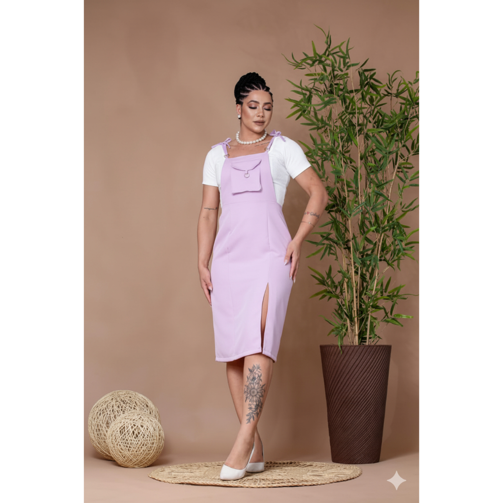 Saia jardineira com fenda na lateral com alça regulavel e bolso na frente Atemporal Casual *PreçoBaixo* Lua Chic