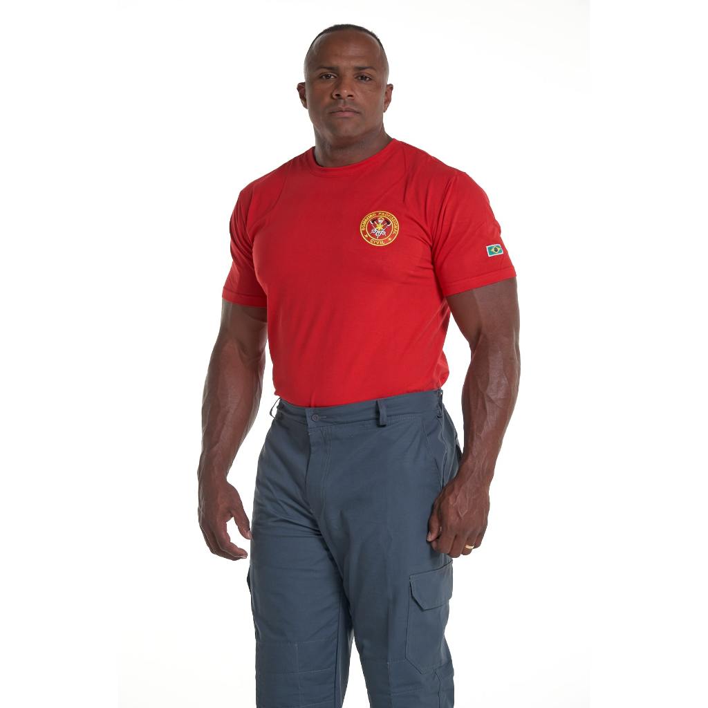 Camiseta Vermelha Bordada Brasão Padrão Eventos