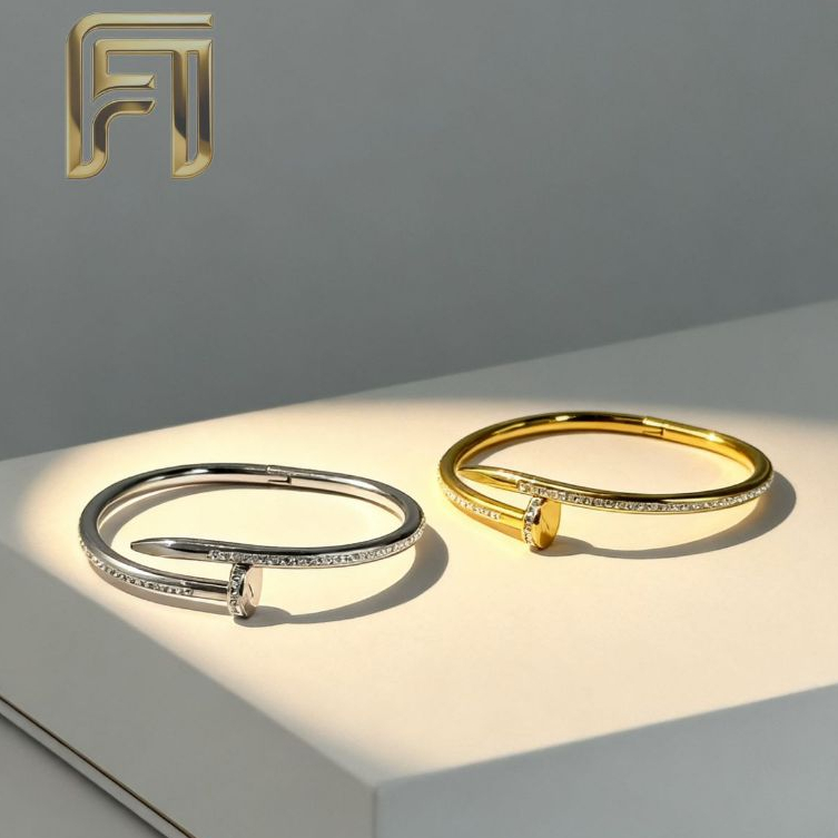 Bracelete Feminino Prego Dourado com Strass – Aço Inoxidável, Estilo Luxo Moderno