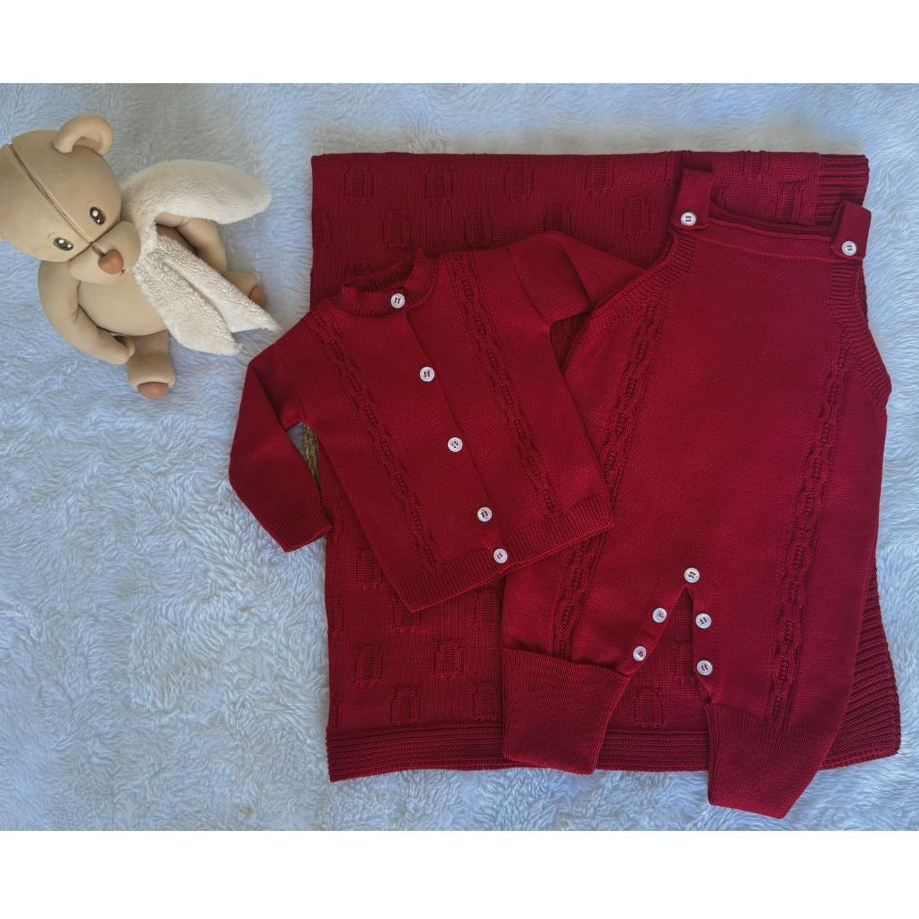 Kit Conjunto de Saída de Maternidade Jardineira + Casaquinho e Manta Luxo