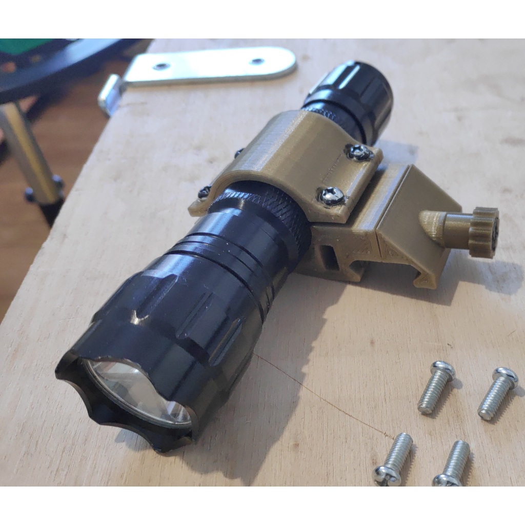 Suporte de Lanterna para trilho Picatinny nerf de 20,22mm