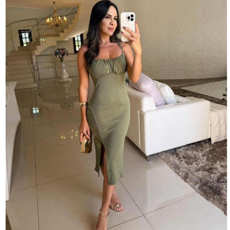 Vestido Feminino Mídi Malha Ribana Canelada Com Fenda Lateral Com Alças Finas Tendencia Verão