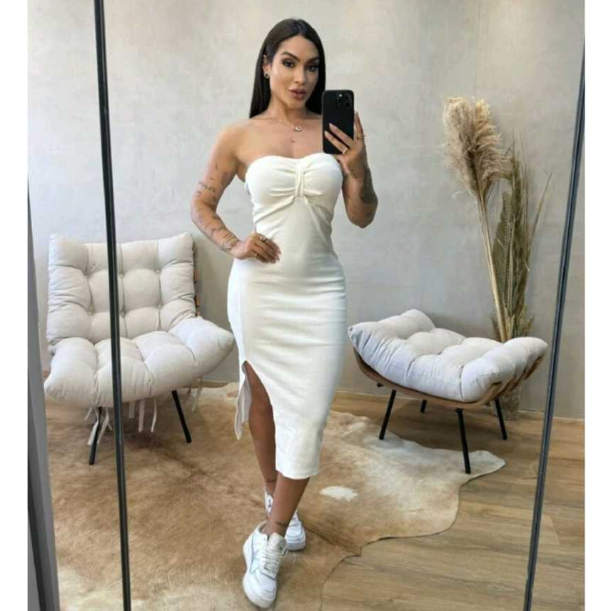 Vestido Feminino Midi Tomara Que Caia Canelado Elegância e Ousadia Unidas Em Uma Peça Com Bojo