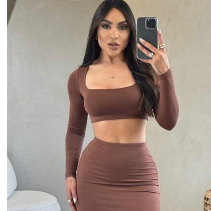 Conjunto Gringa Cropped Manga Longa e Saia Midi Tubinho Sensual