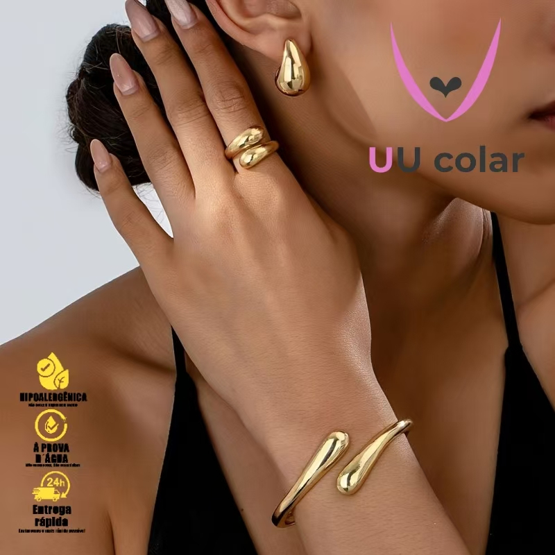 Elegância Dourada: Conjunto de pulseira, anel e brincos em formato de gota