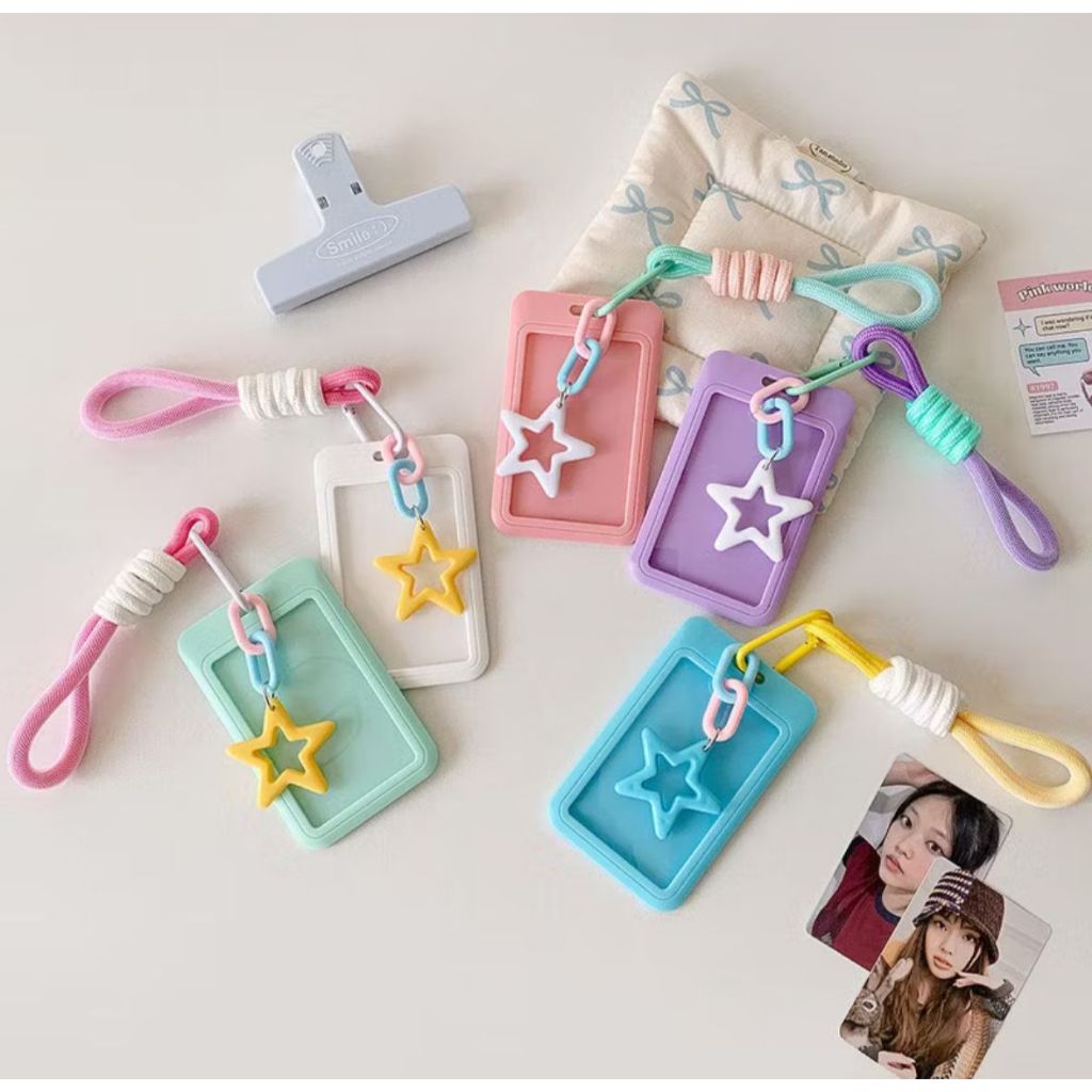 Porta-Cartões Kpop Photocard Estrelas Acrílico com Cordão | Capa Protetora e Identificação Estudante Chaveiro