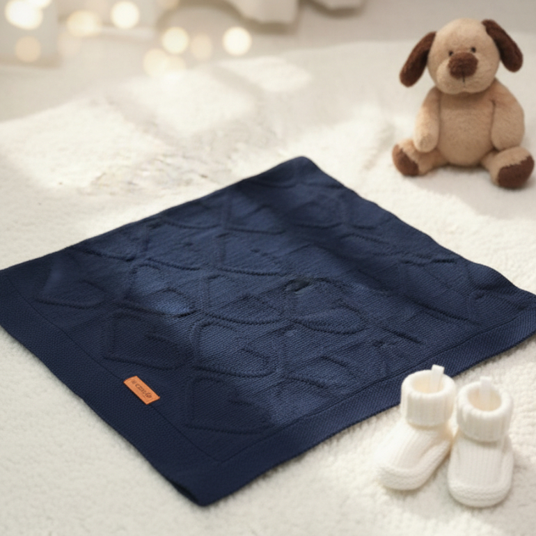 Manta Infantil Coração 80x80cm Soft 100% Poliéster Leve Quentinha Macia Bebê Menina Menino