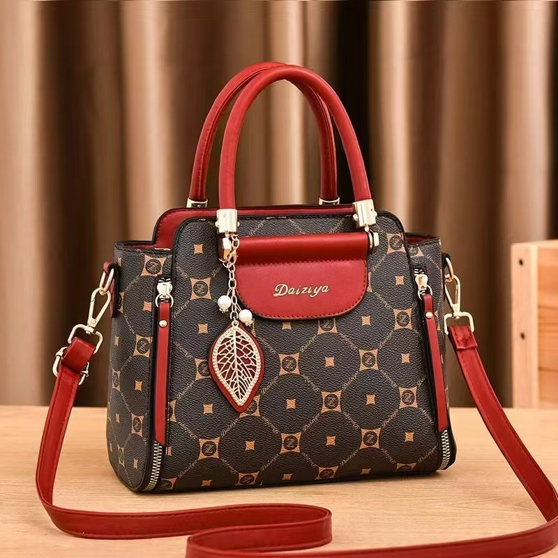 "Elegância Compacta: A Bolsa Ideal para Todas as Ocasiões" NO:1050