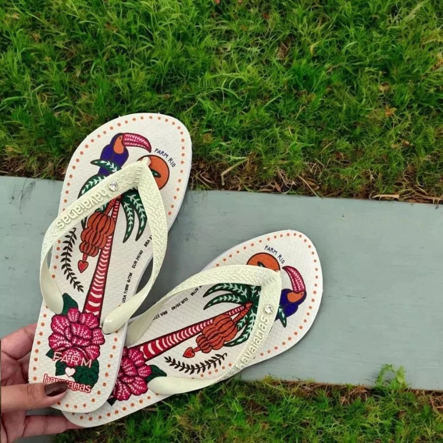 Chinelo Feminino Inspirado na Farm 33/34 ao 39/40 – Estampa Exclusiva