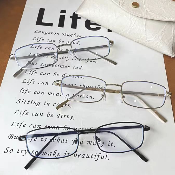 Óculos de grau unissex estilosos - estilo moderno, design fino com armação completa.