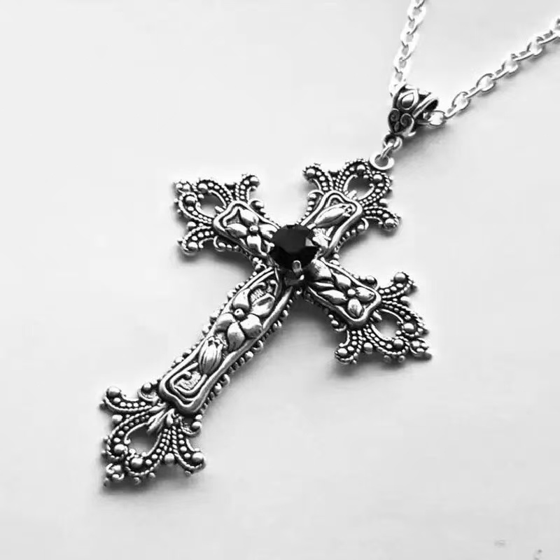 Colar Cruz Gótica Feminino Masculino Vintage Preto Pingente Religioso Aço Retrô Fashion Presente Estiloso
