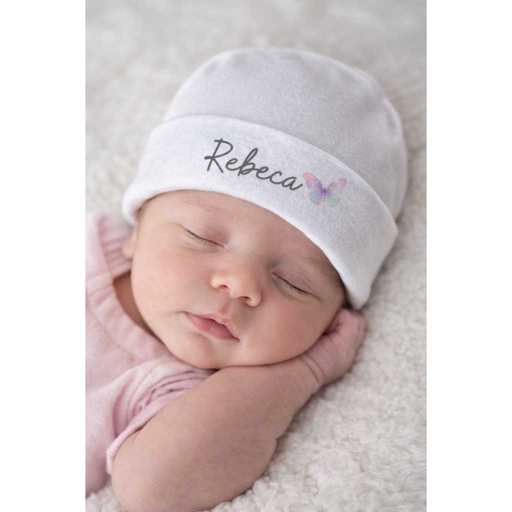 Touca e luvas de bebe rn personalizado com nome e desenho SUBLIMADO a sua escolha para maternidade menino e menina