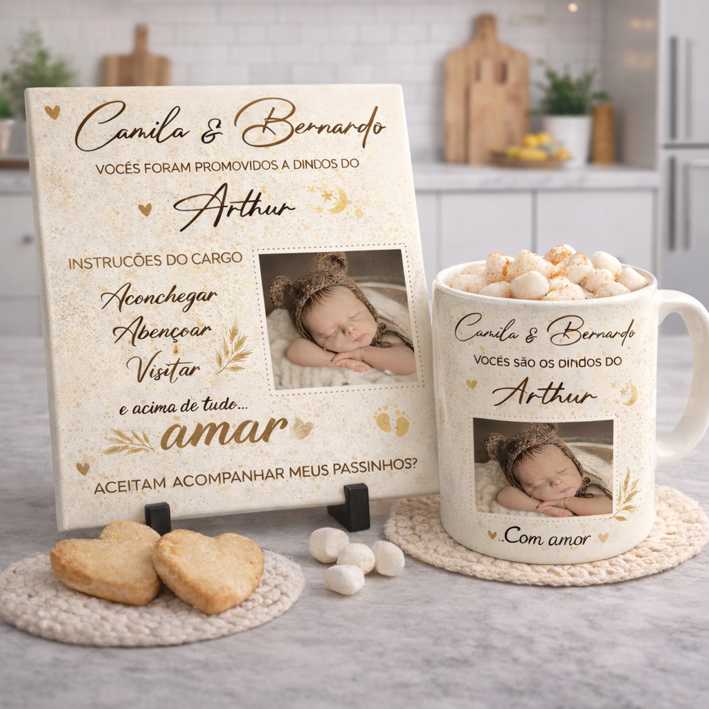 Kit Convite Personalizado Azulejo + Caneca Porcelana 325ml + Suporte | Presente para Dindos e Dindas