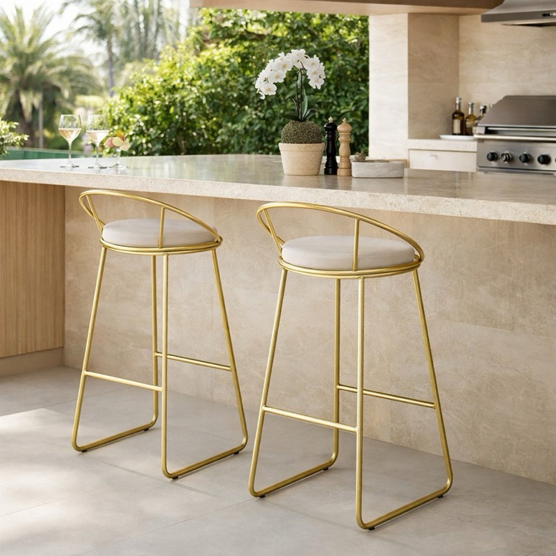 kit 2 banqueta alta base de ferro dourada de luxo para área gourmet