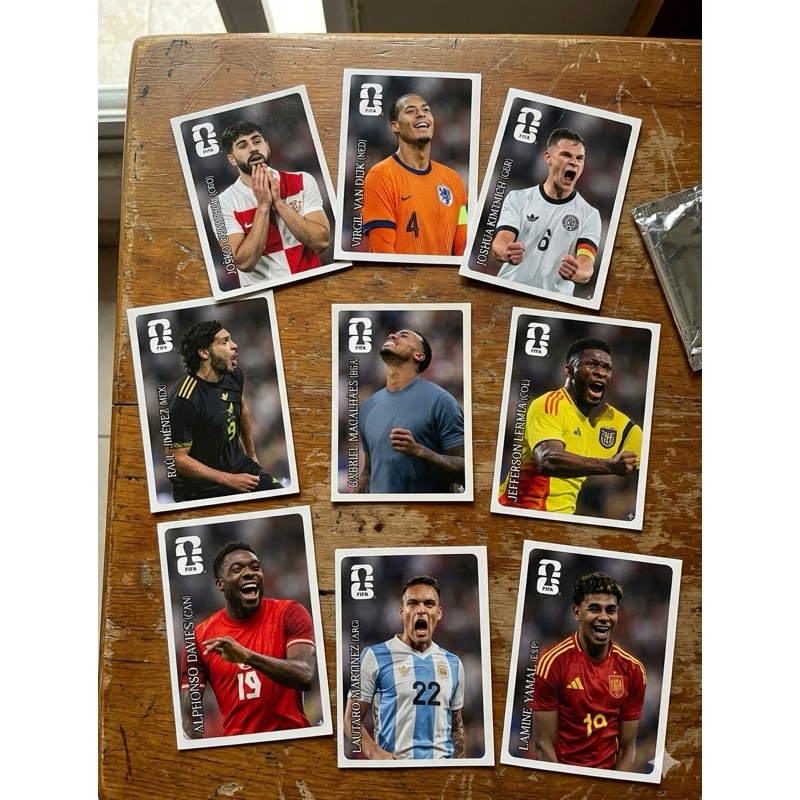 12 Figurinhas da coca cola - copa do mundo 2026 + 1 de brinde leia a descrição