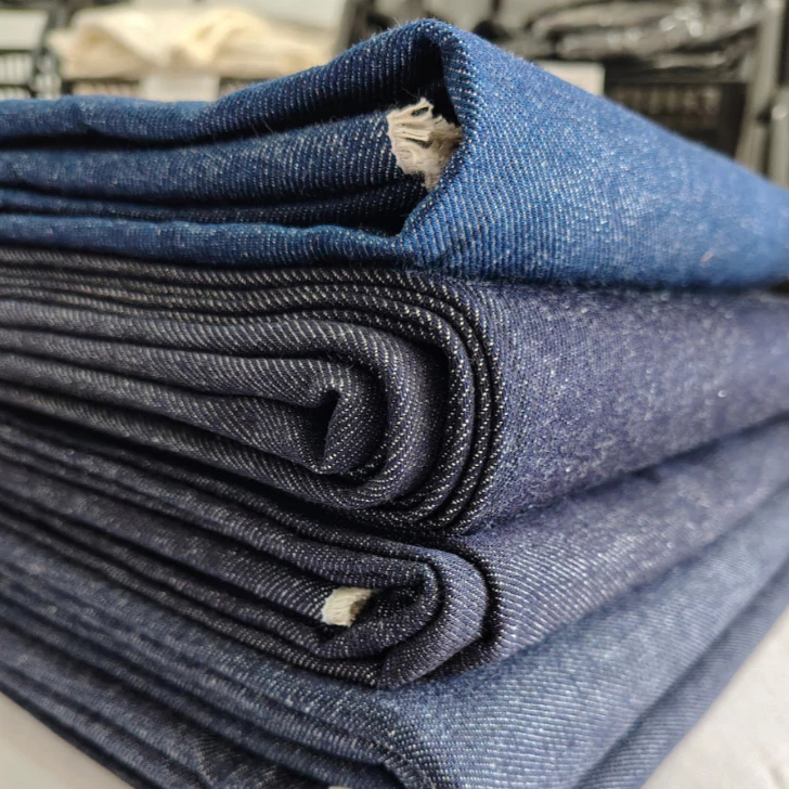 Tecido Jeans Retalhos Jeans 1KG/2KG/3KG serve para Tapetes, bolsas, sacolas, Bermudas, calças 100% algodão