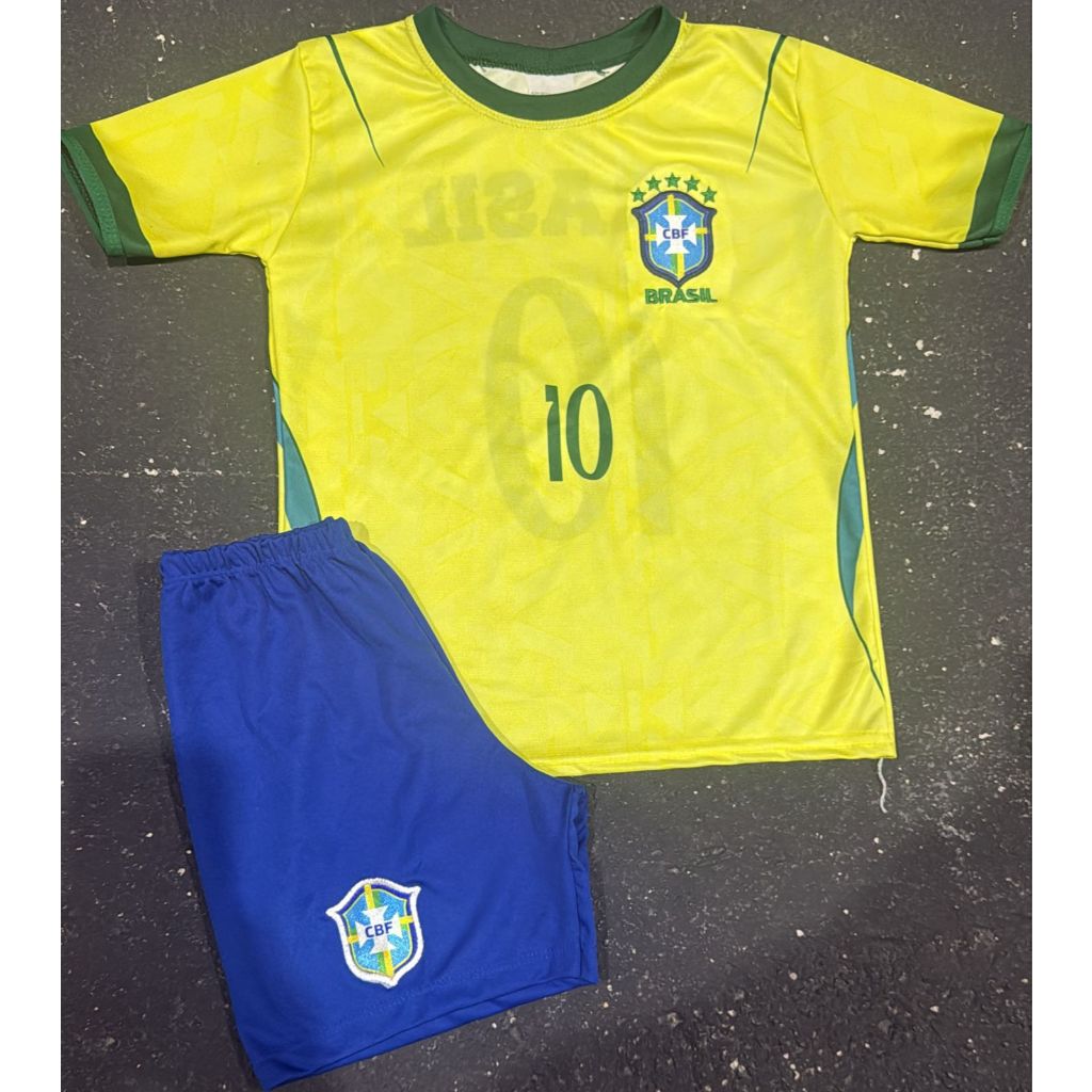 Conjunto Infantil do BRASIL com Escudo Bordado –Do 02 ao 14