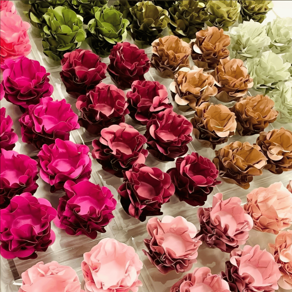 Kit 40, 80, 120 Forminhas Flor Papel Seda Para Doces Finos Duas Camadas de Pétalas Várias Cores