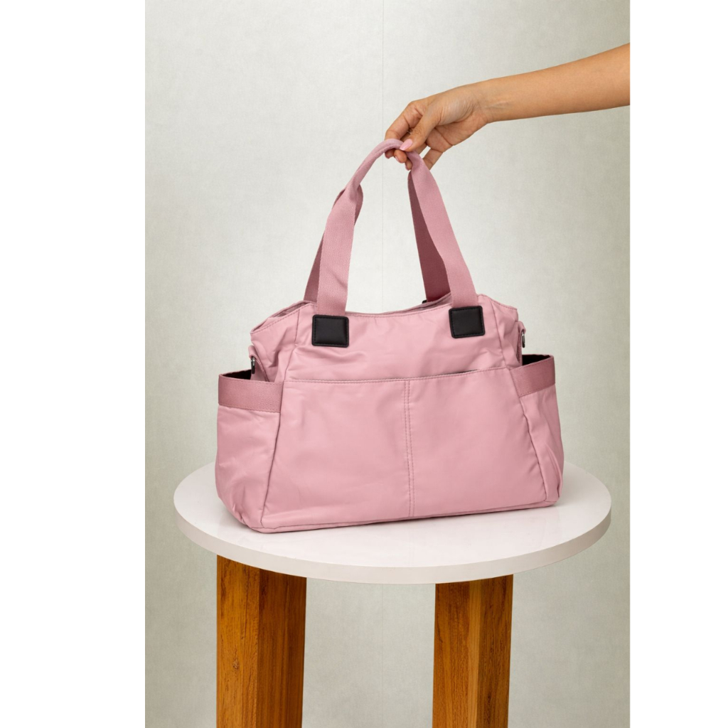Bolsa Transversal Feminina Grande em Nylon -  Leve e Espaçosa - Impermeável, Antifurto, 100% Vegana - Ideal para Tra