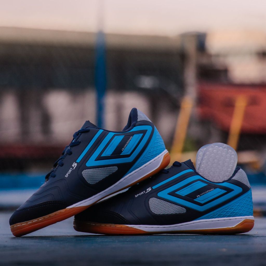 Chuteira Futsal Salão colada e costurada oferta unica +Palmilha femenina e masculina