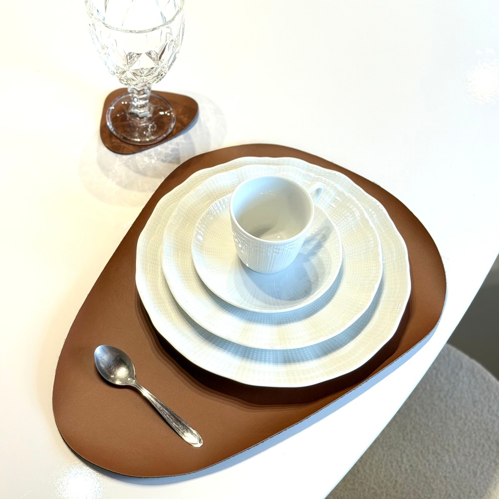 Kit Jogo Americano para Mesa Couro + Porta Copos 1,2,4,6,8 e 10 Peças