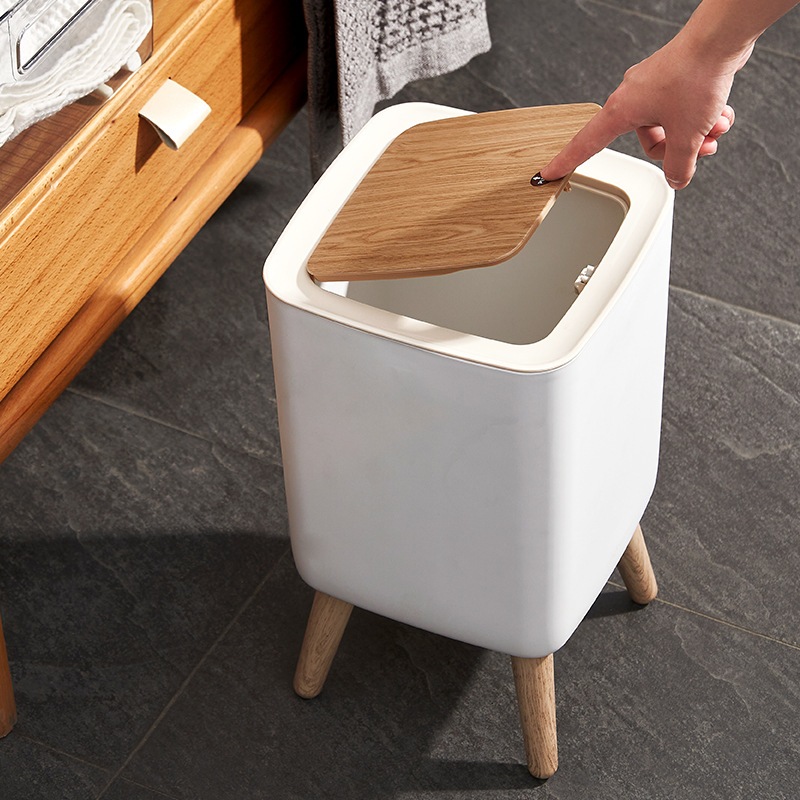 9L Lixeira Decorativa Moderna com Tampa Click Bambu e Pés Simulam Amadeirado Design Clean